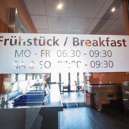 Hotel Turmfalke 24H Check In Linz Ngoại thất bức ảnh