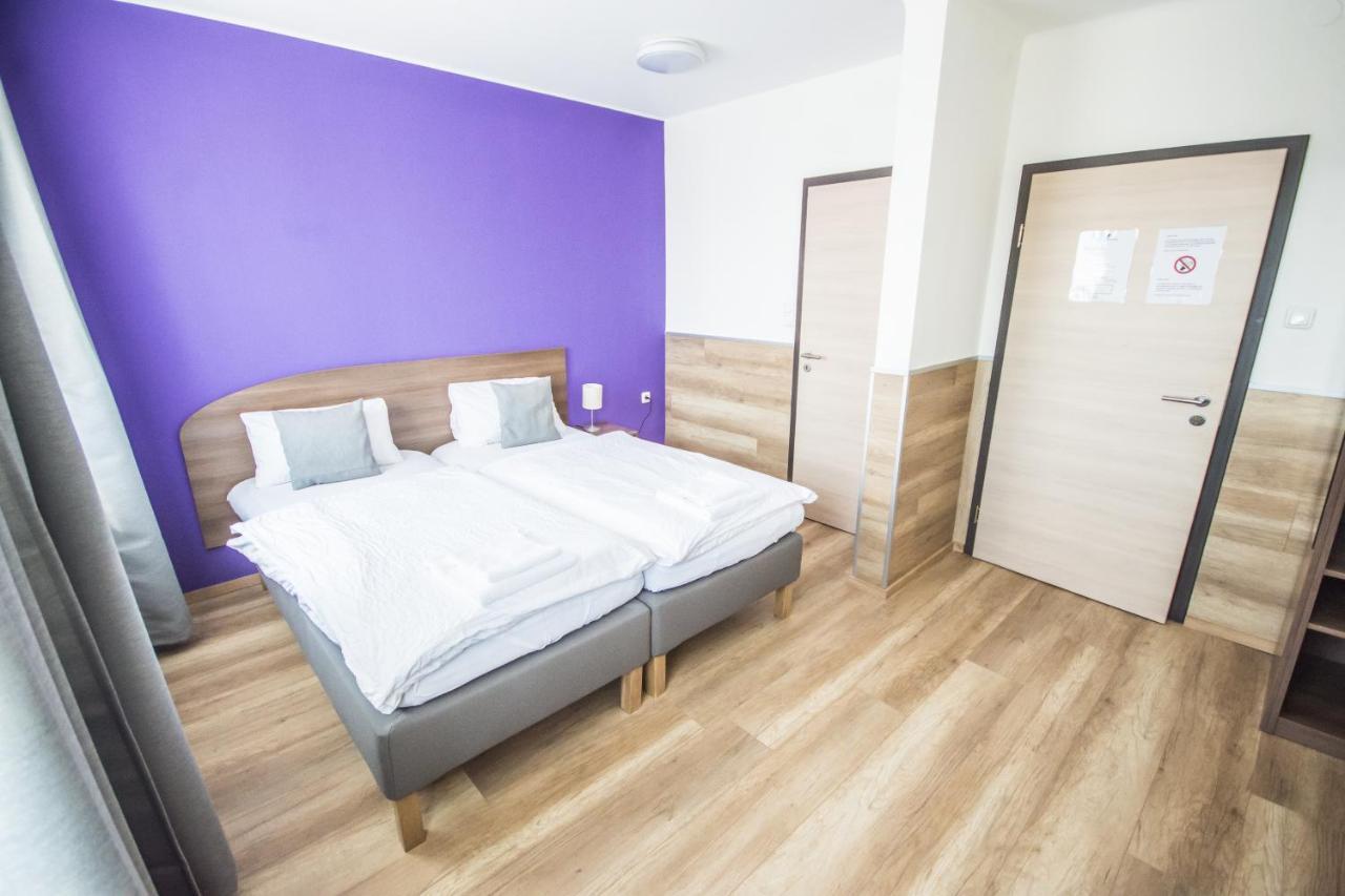 Hotel Turmfalke 24H Check In Linz Ngoại thất bức ảnh